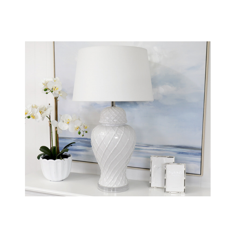 Bay Water Modern White Vase Table Lamp
